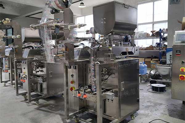 全自動醬體包裝機，價格優(yōu)惠廠家供應